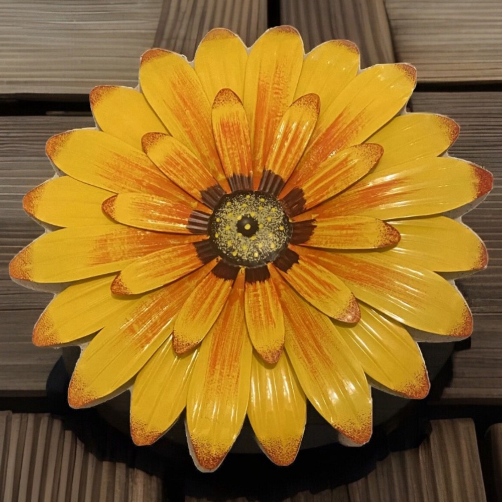 Sunflower Metal Wall Sign 15.9 in.